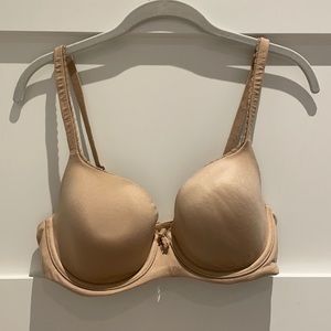 Victoria's Secret Body By Victoria Lined Demi Bra Size 34D